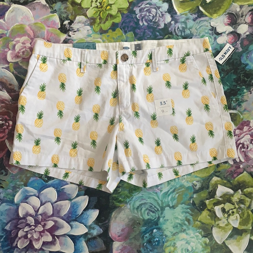 Old Navy Pineapple shorts